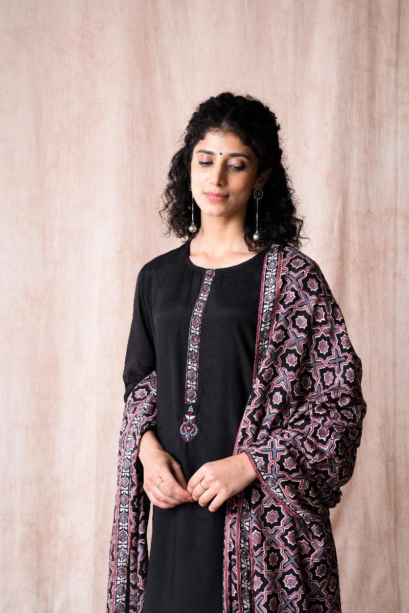 Black Embroidered Muslin Suit Set - Set of 3