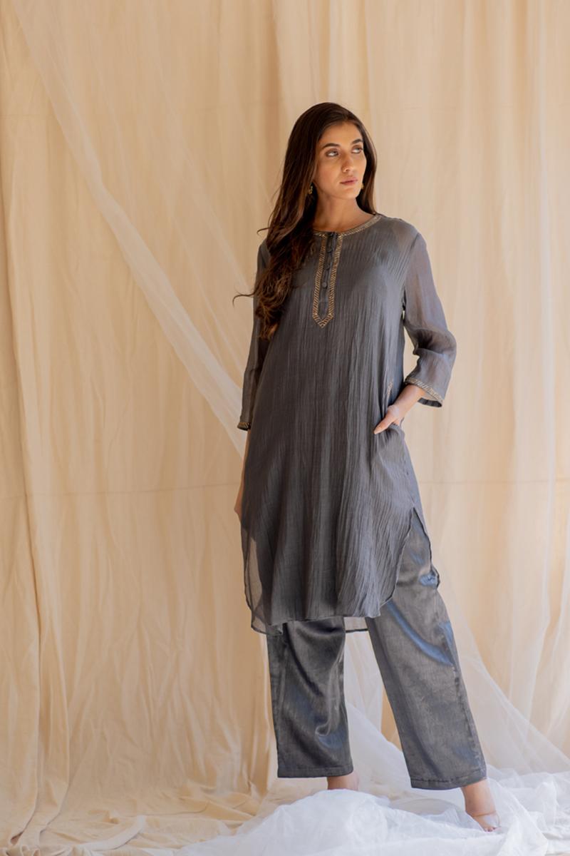 gray gul seedh kurta 