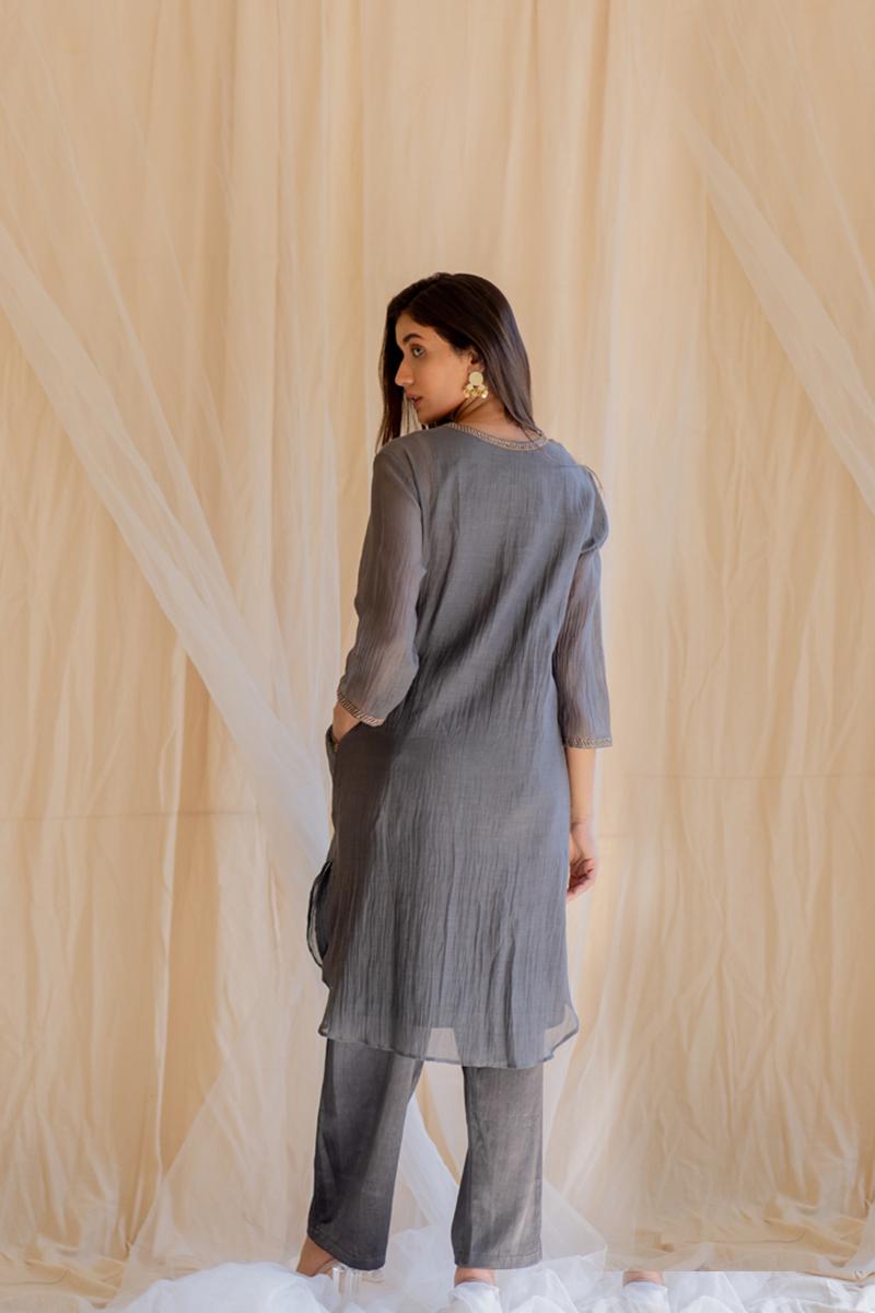 gray gul seedh kurta 