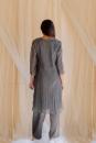 gray gul seedh kurta 